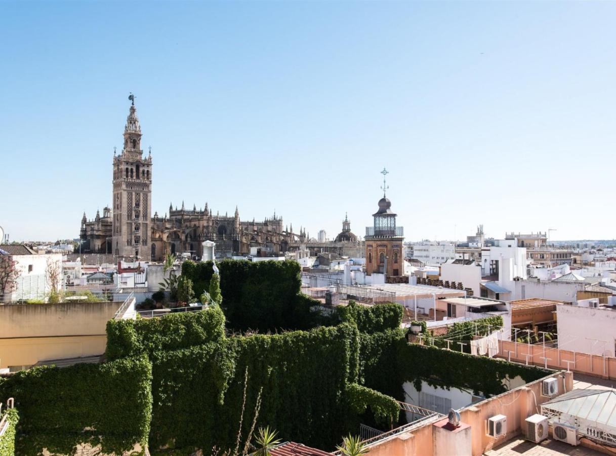 Cozy In House-palace With Private Patio Apartment Sevilla